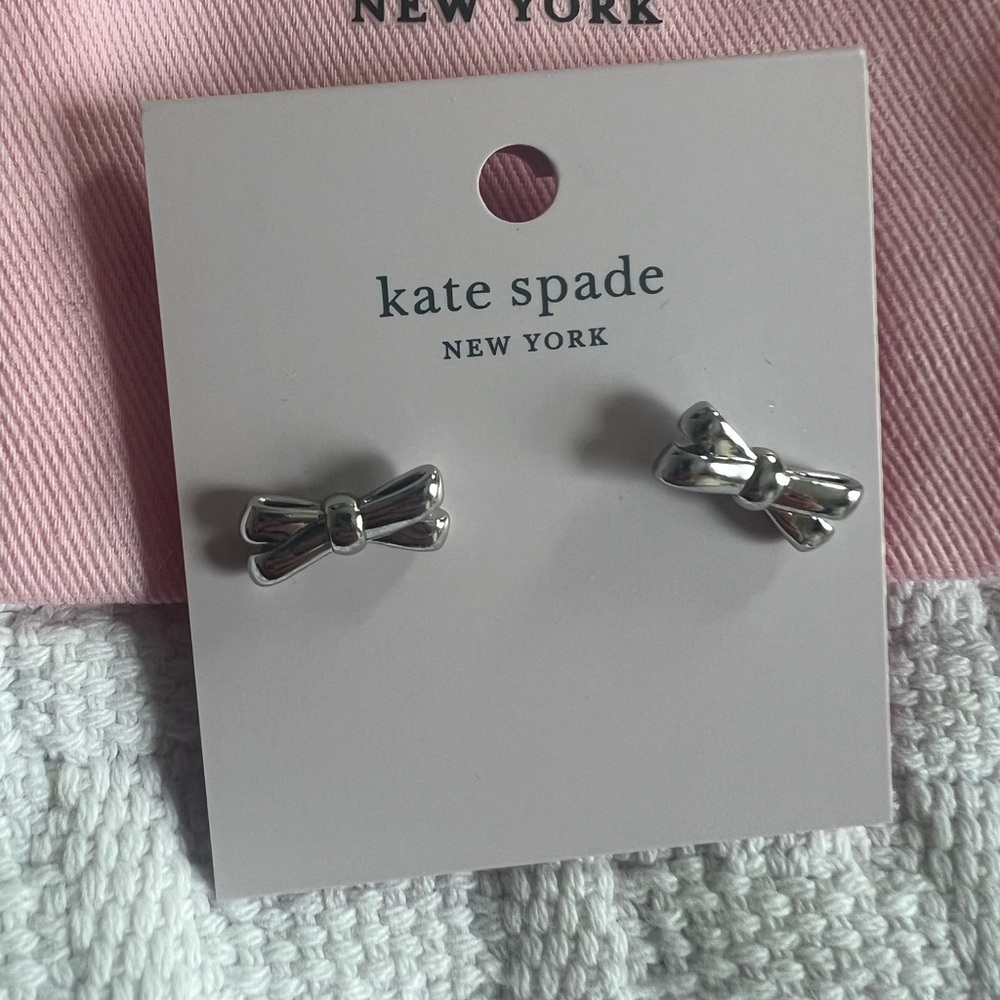 BNWT Kate Spade Earrings - Picture 2 of 4